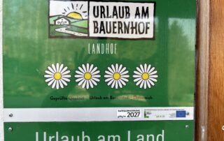 Hoftafel mit der Bewertung.